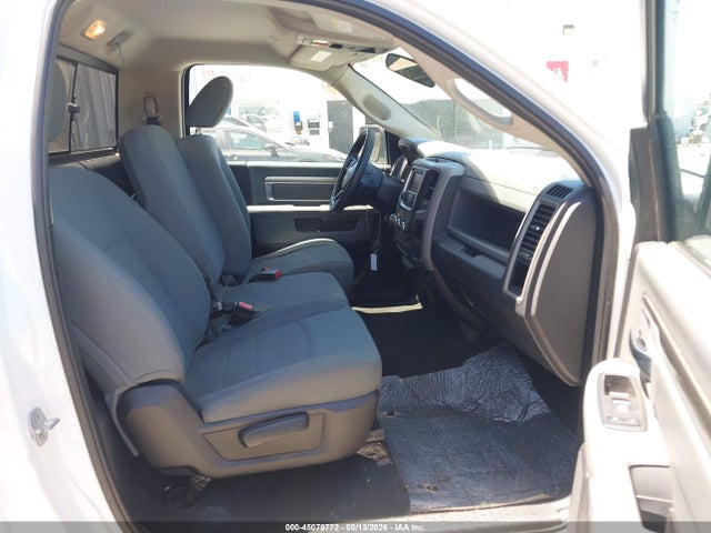 45079772 :رقم المزاد ، 3C6JR6DT3HG654572 vin ، 2017 Ram 1500 Tradesman  4x2 8' Box مزاد بيع