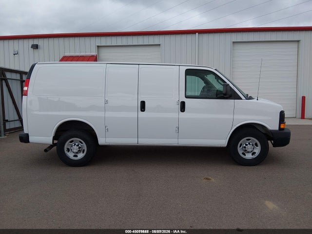 2017 Chevrolet Express 2500 Work Van მანქანა იყიდება აუქციონზე, vin: 1GCWGAFG3H1261161, აუქციონის ნომერი: 45079848