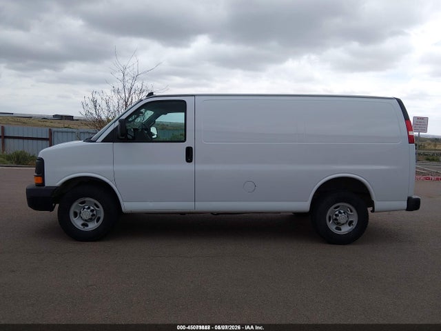 2017 Chevrolet Express 2500 Work Van მანქანა იყიდება აუქციონზე, vin: 1GCWGAFG3H1261161, აუქციონის ნომერი: 45079848