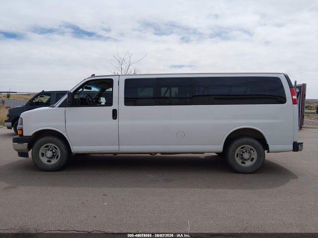 45079863 :رقم المزاد ، 1GAZGPFG8H1291927 vin ، 2017 Chevrolet Express 3500 Lt مزاد بيع