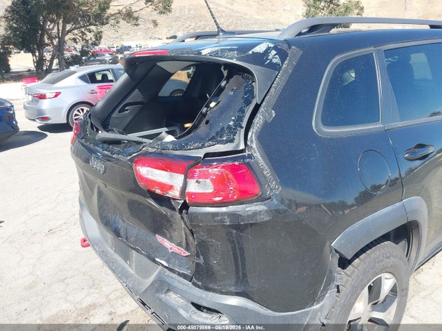 45079866 :رقم المزاد ، 1C4PJMBS3FW756641 vin ، 2015 Jeep Cherokee Trailhawk مزاد بيع