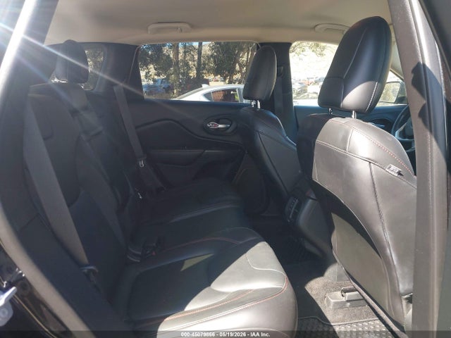 45079866 :رقم المزاد ، 1C4PJMBS3FW756641 vin ، 2015 Jeep Cherokee Trailhawk مزاد بيع