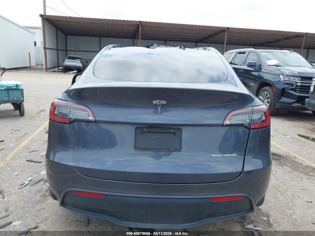 Auction sale of the 2022 Tesla Model Y Long Range Dual Motor All-wheel Drive, vin: 7SAYGDEE8NF327557, lot number: 45079868