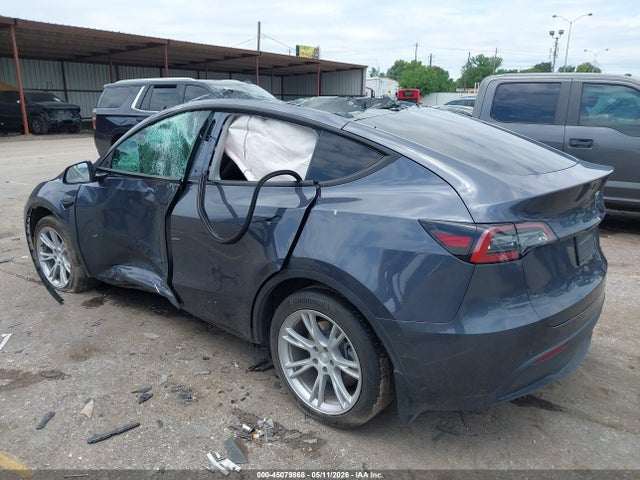 Auction sale of the 2022 Tesla Model Y Long Range Dual Motor All-wheel Drive, vin: 7SAYGDEE8NF327557, lot number: 45079868