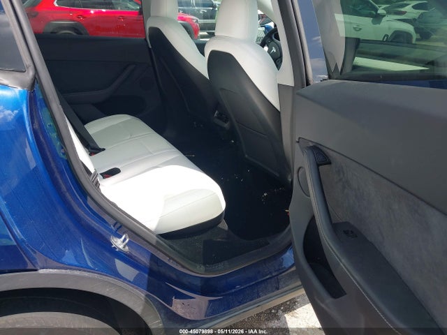 Продаж на аукціоні авто 2025 Tesla Model Y Long Range Dual Motor All-wheel Drive, vin: 7SAYGDEE9SA372032, номер лоту: 45079898