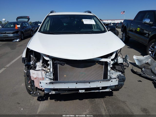 Продаж на аукціоні авто 2018 Toyota Rav4 Le, vin: JTMZFREVXJJ154516, номер лоту: 45079904