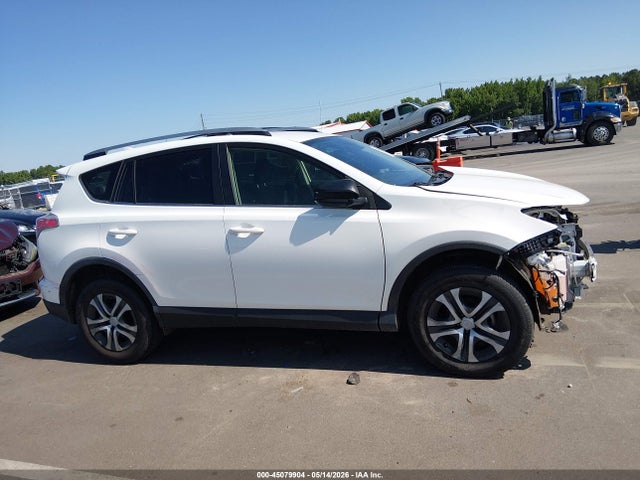 Продаж на аукціоні авто 2018 Toyota Rav4 Le, vin: JTMZFREVXJJ154516, номер лоту: 45079904