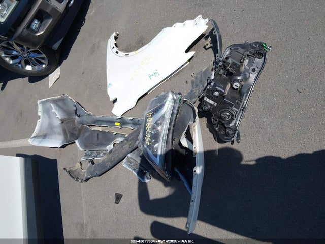 Продаж на аукціоні авто 2018 Toyota Rav4 Le, vin: JTMZFREVXJJ154516, номер лоту: 45079904