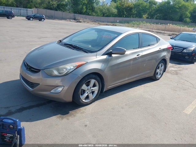 Продажа на аукционе авто 2013 Hyundai Elantra Gls, vin: 5NPDH4AE5DH176322, номер лота: 45079925