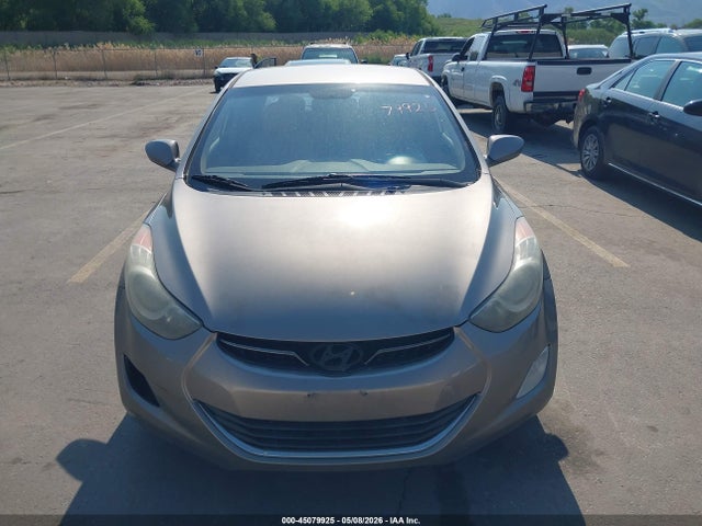 Продажа на аукционе авто 2013 Hyundai Elantra Gls, vin: 5NPDH4AE5DH176322, номер лота: 45079925