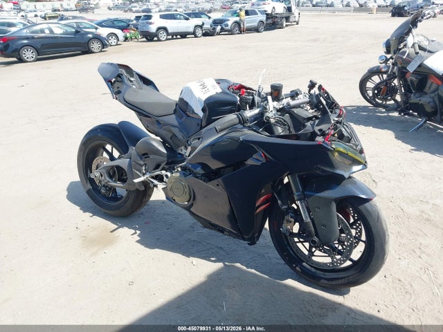 Aukcja sprzedaży 2025 Ducati Panigale V4/v4s, vin: ZDMDAG6W9SB002179, numer aukcji: 45079931