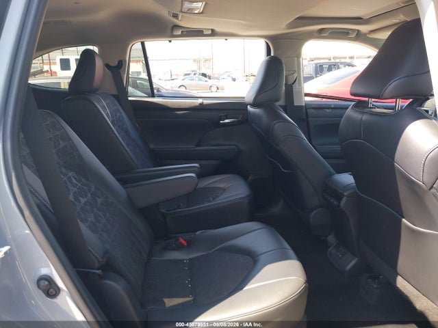45079951 :رقم المزاد ، 5TDKBRCH6RS609936 vin ، 2024 Toyota Highlander Hybrid Xle Nightshade مزاد بيع