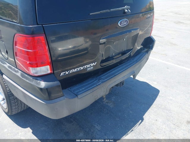 45079990 :رقم المزاد ، 1FMPU15L44LB46297 vin ، 2004 Ford Expedition Xlt مزاد بيع