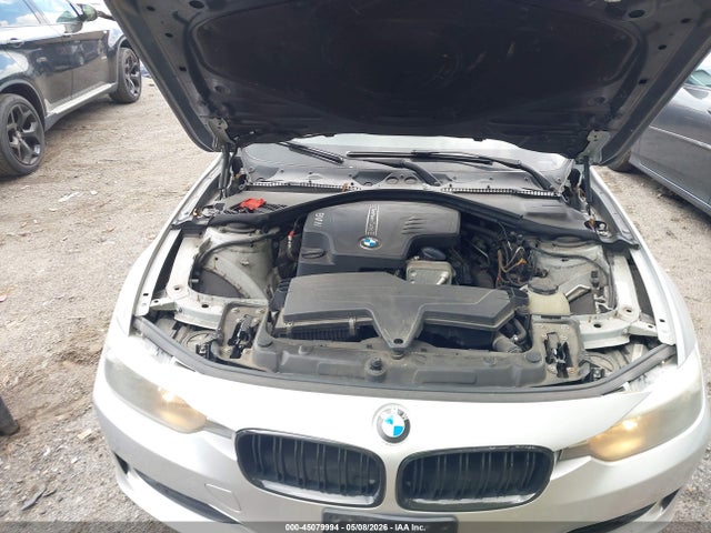 45079994 :رقم المزاد ، WBA3B1C54DK130049 vin ، 2013 Bmw 320i مزاد بيع