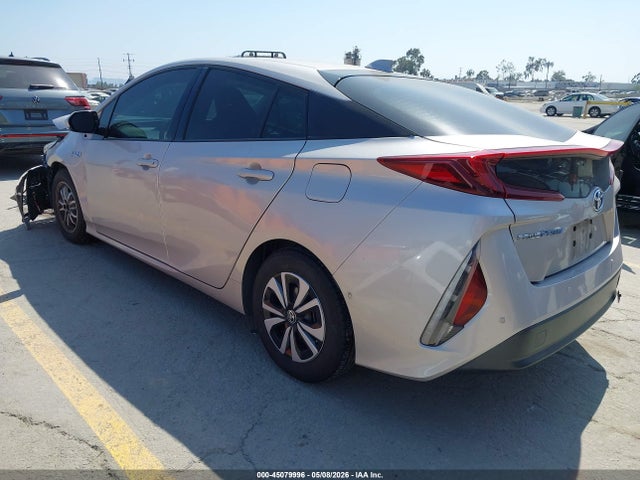 Toyota Prius Prime Advanced 2018 JTDKARFP9J3096063 Image 3