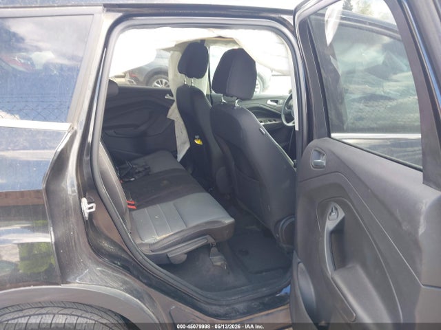 45079998 :رقم المزاد ، 1FMCU0GX0EUA22273 vin ، 2014 Ford Escape Se مزاد بيع