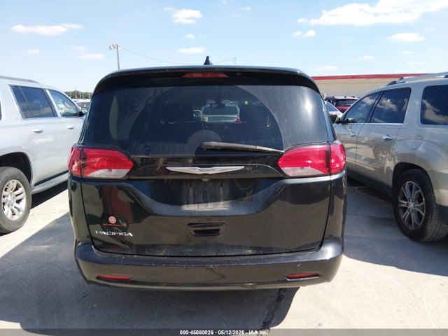 Продажа на аукционе авто 2017 Chrysler Pacifica Touring, vin: 2C4RC1DG4HR675640, номер лота: 45080026