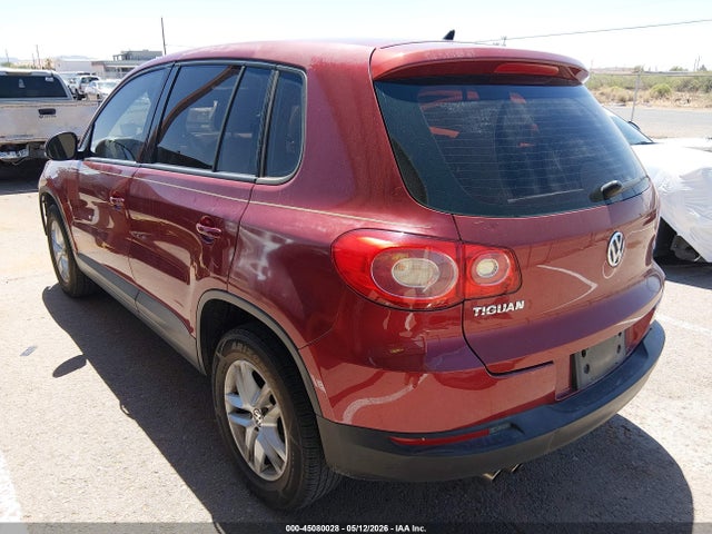45080028 :رقم المزاد ، WVGAV7AX0BW001817 vin ، 2011 Volkswagen Tiguan S مزاد بيع