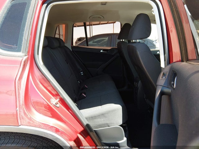 45080028 :رقم المزاد ، WVGAV7AX0BW001817 vin ، 2011 Volkswagen Tiguan S مزاد بيع