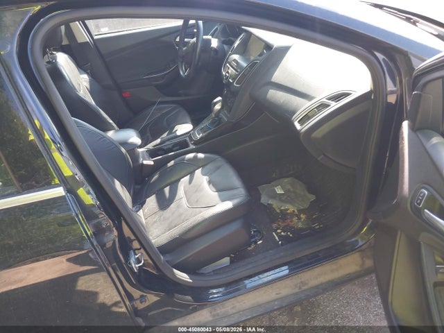 Продажа на аукционе авто 2015 Ford Focus Titanium, vin: 1FADP3N20FL268391, номер лота: 45080043