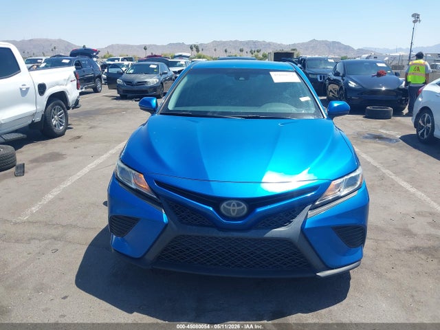 4T1B11HK6JU098488 Toyota CAMRY SE