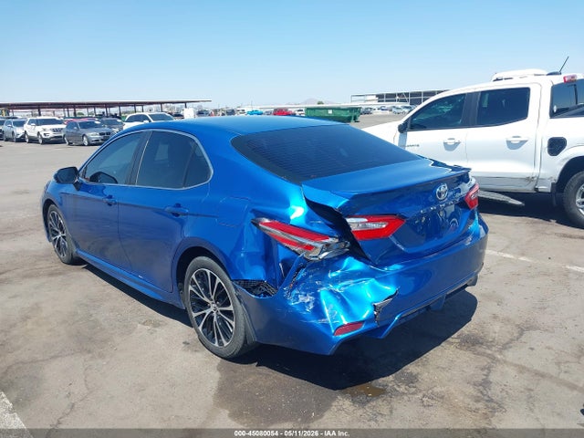 4T1B11HK6JU098488 Toyota CAMRY SE