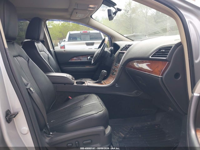 45080141 :رقم المزاد ، 2LMDJ8JK0BBJ22307 vin ، 2011 Lincoln Mkx مزاد بيع