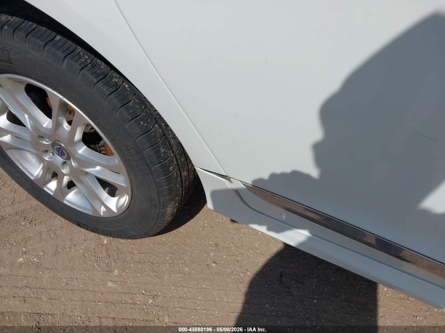 45080196 :رقم المزاد ، YV4612RKXF2631100 vin ، 2015 Volvo Xc60 T5/t5 Premier مزاد بيع