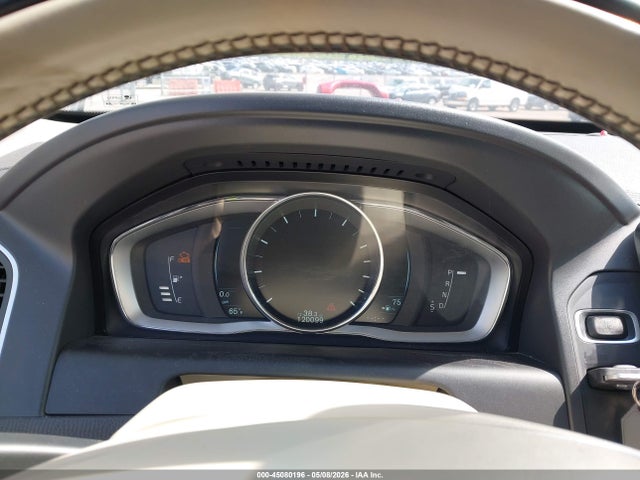 45080196 :رقم المزاد ، YV4612RKXF2631100 vin ، 2015 Volvo Xc60 T5/t5 Premier مزاد بيع
