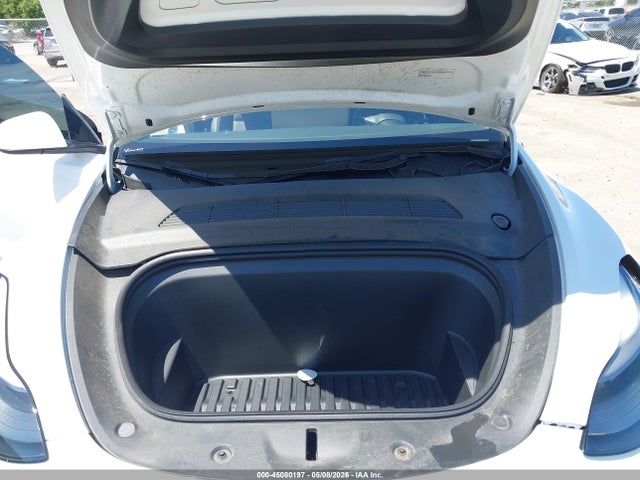 Продажа на аукционе авто 2024 Tesla Model Y Long Range Dual Motor All-wheel Drive, vin: 7SAYGDEEXRF004133, номер лота: 45080197