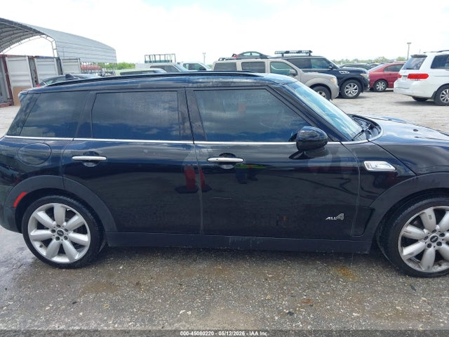 Mini Clubman Cooper S 2017 WMWLU5C30H2E84191 Image 13