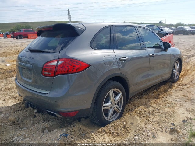 Продаж на аукціоні авто 2012 Porsche Cayenne Hybrid S, vin: WP1AE2A25CLA91186, номер лоту: 45080245