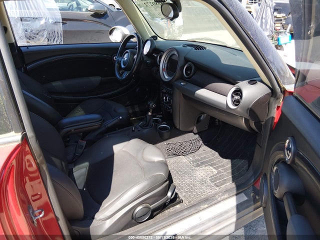 45080272 :رقم المزاد ، WMWSV3C55BTY13786 vin ، 2011 Mini Cooper S مزاد بيع