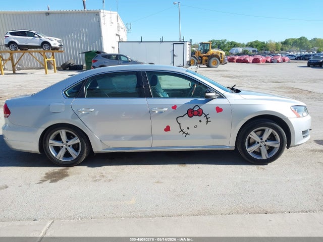 2015 Volkswagen Passat 1.8t Se მანქანა იყიდება აუქციონზე, vin: 1VWBT7A35FC048437, აუქციონის ნომერი: 45080278