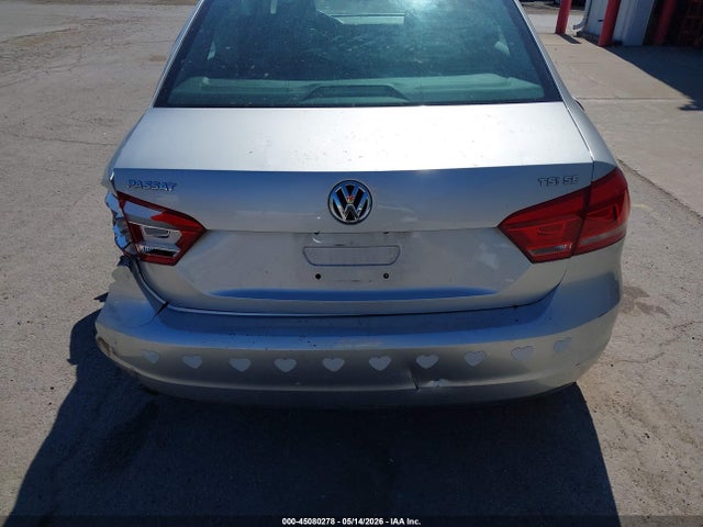 2015 Volkswagen Passat 1.8t Se მანქანა იყიდება აუქციონზე, vin: 1VWBT7A35FC048437, აუქციონის ნომერი: 45080278