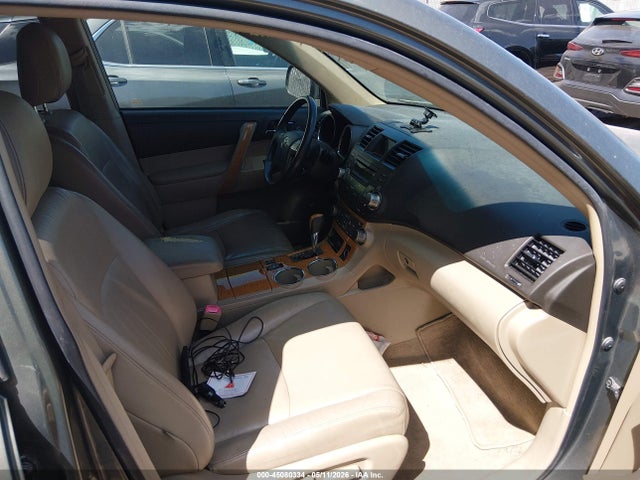 2010 Toyota Highlander Hybrid Limited V6 მანქანა იყიდება აუქციონზე, vin: JTEJW3EH4A2045852, აუქციონის ნომერი: 45080334