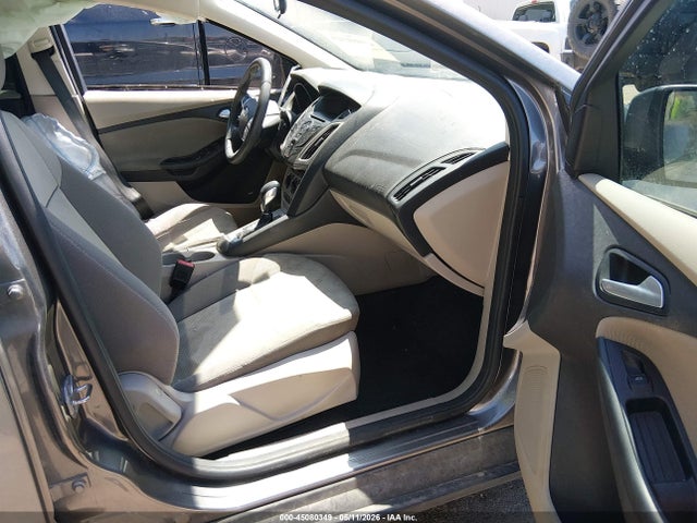 1FADP3K2XEL312089 Ford FOCUS SE