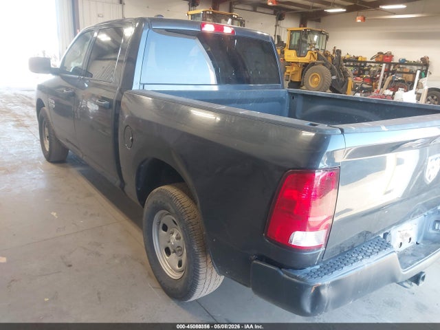1C6RR7KGXKS566195 RAM 1500 Classic Tradesman 4x4 5&#039;7 Box