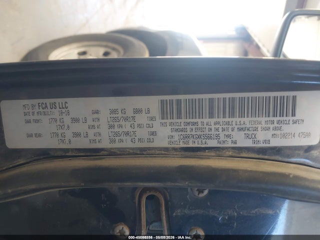 1C6RR7KGXKS566195 RAM 1500 Classic Tradesman 4x4 5&#039;7 Box