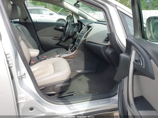 45080438 :رقم المزاد ، 1G4PP5SK2D4243390 vin ، 2013 Buick Verano مزاد بيع