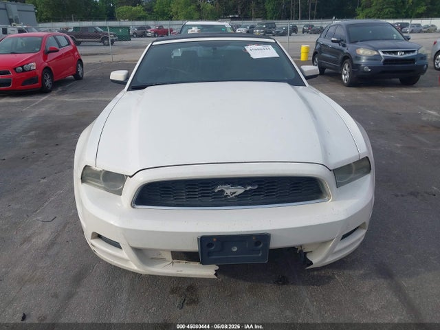Продаж на аукціоні авто 2013 Ford Mustang V6 Premium, vin: 1ZVBP8EM2D5213956, номер лоту: 45080444