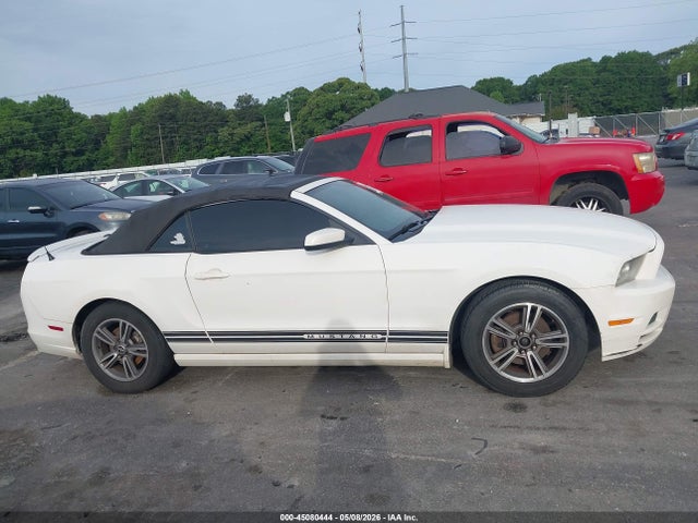 Продаж на аукціоні авто 2013 Ford Mustang V6 Premium, vin: 1ZVBP8EM2D5213956, номер лоту: 45080444