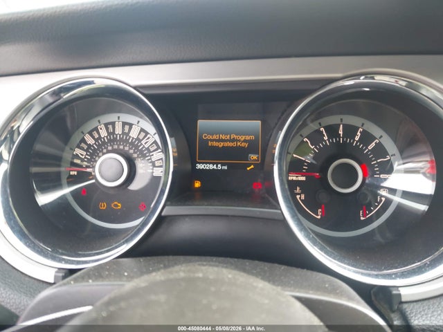 Продаж на аукціоні авто 2013 Ford Mustang V6 Premium, vin: 1ZVBP8EM2D5213956, номер лоту: 45080444