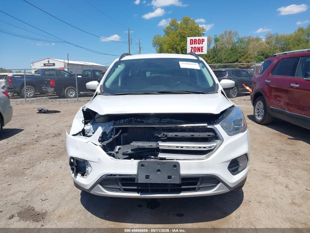 45080459 :رقم المزاد ، 1FMCU0GD3HUB82237 vin ، 2017 Ford Escape Se مزاد بيع