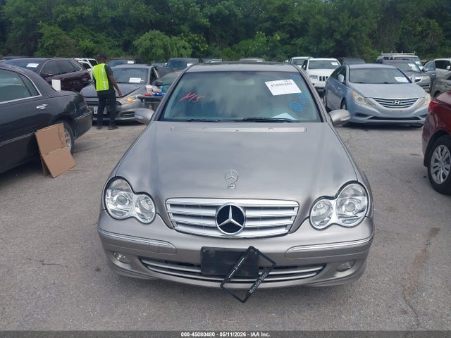 Продаж на аукціоні авто 2005 Mercedes-benz C 240 Luxury, vin: WDBRF61JX5A678657, номер лоту: 45080480