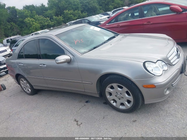 Продаж на аукціоні авто 2005 Mercedes-benz C 240 Luxury, vin: WDBRF61JX5A678657, номер лоту: 45080480