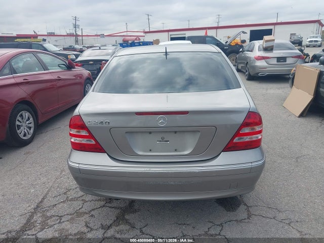 Продаж на аукціоні авто 2005 Mercedes-benz C 240 Luxury, vin: WDBRF61JX5A678657, номер лоту: 45080480
