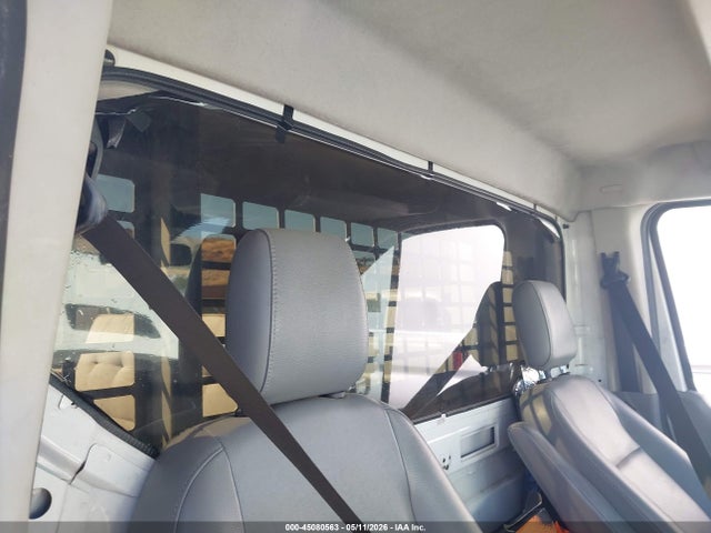 1FDYR5ZM6JKA99713 Ford Transit-250 Cab