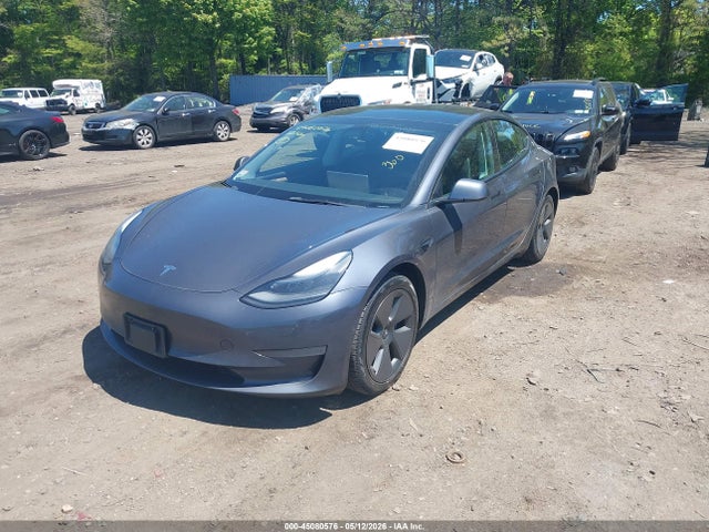 Tesla Model 3 Rear-wheel Drive 2022 5YJ3E1EA4NF107941 Image 2
