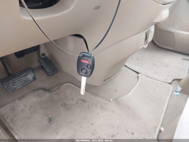 45080642 :رقم المزاد ، 5FNRL3H28AB030694 vin ، 2010 Honda Odyssey Lx مزاد بيع